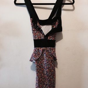 Dress with cross back, floral print, side zipper