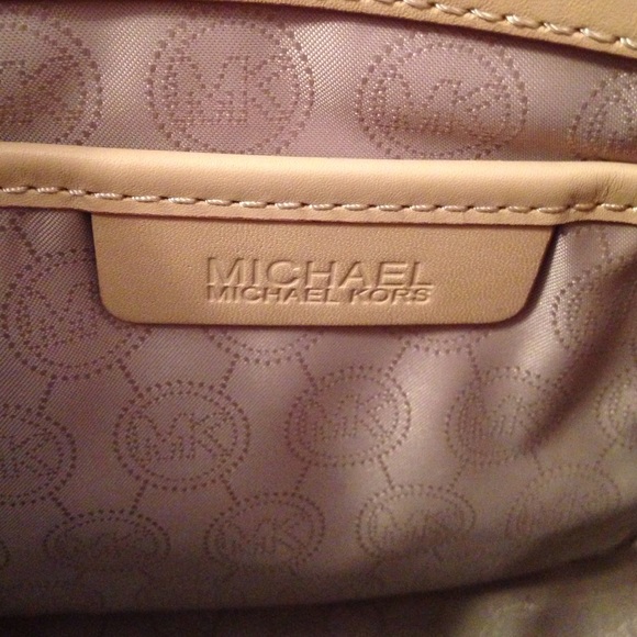 S🚫LD - Picture 3 of 4