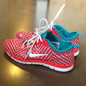 Size 11 Nike Free TR Fit 4