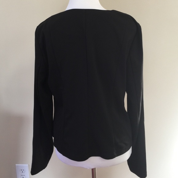 |HPx3| Moto Style Asymmetrical Black Blazer - Picture 2 of 4