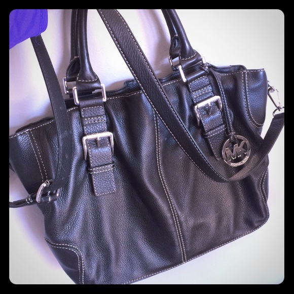 Michael Kors Purse/Bag. Like new! 100% Leather.