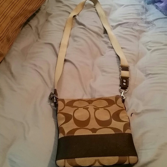 Authentic Coach Signature Crossbody