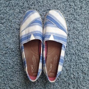 Toms shoes