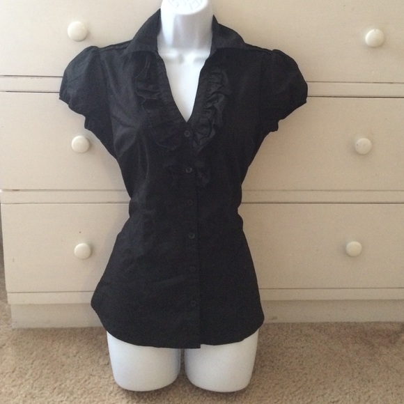 Cute black blouse ☺️