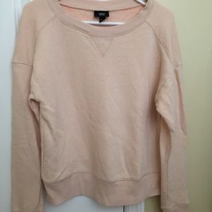 peach/baby pink crewneck sweater 💋