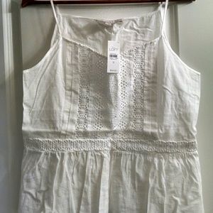White tank with crochet detail