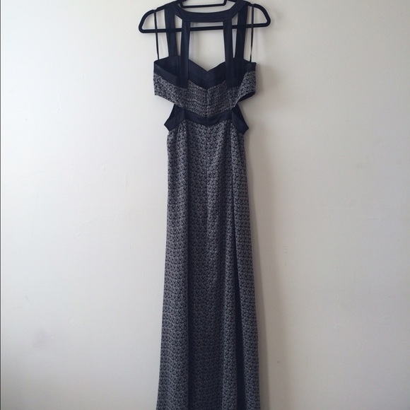 Mod cloth maxi cutout dress - Picture 2 of 4