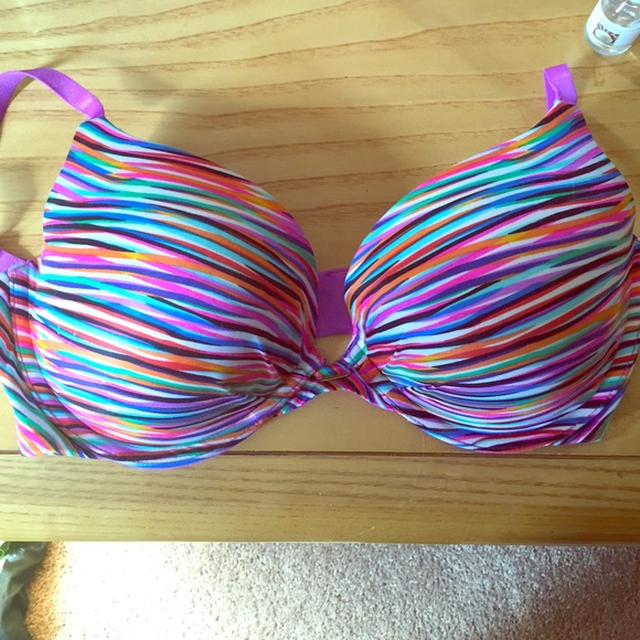 34DD Victoria's Secret Plunge Bra