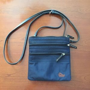 Dooney and Bourke crossbody purse
