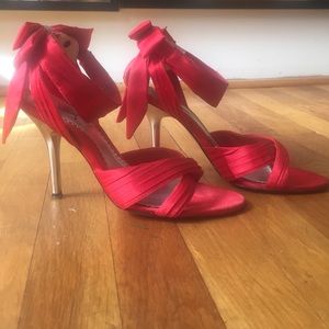 Red sandals with a bow, 3.5 inch