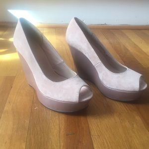 Blush pink wedge