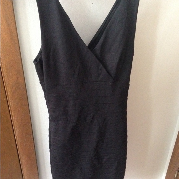 Dresses & Skirts - Express v front and back banded dress