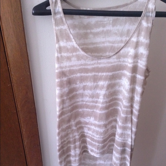 Express Tops - Express high low tank