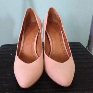 Carrano blush pink suede chunky heels