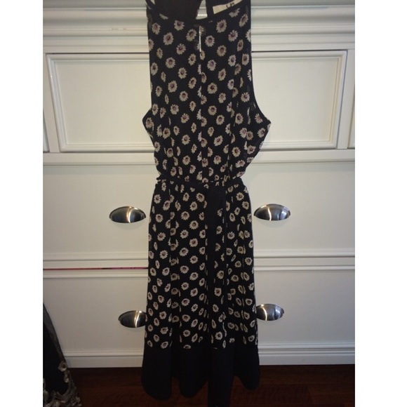 Black daisy dress