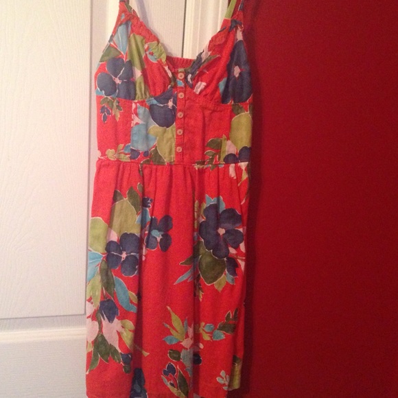 Dress - Picture 2 of 3