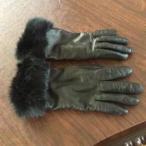 Leather gloves