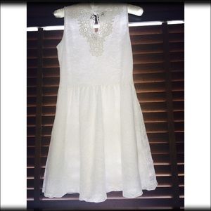 White lace patterned dress