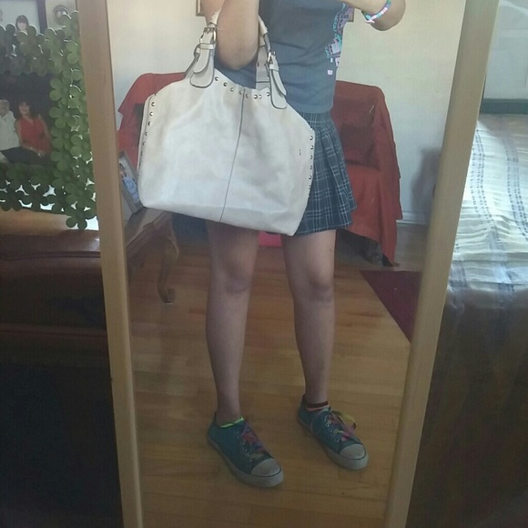 cute leather purse :)