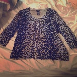 Leapord print sweater