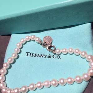 Tiffany pearl bracelet