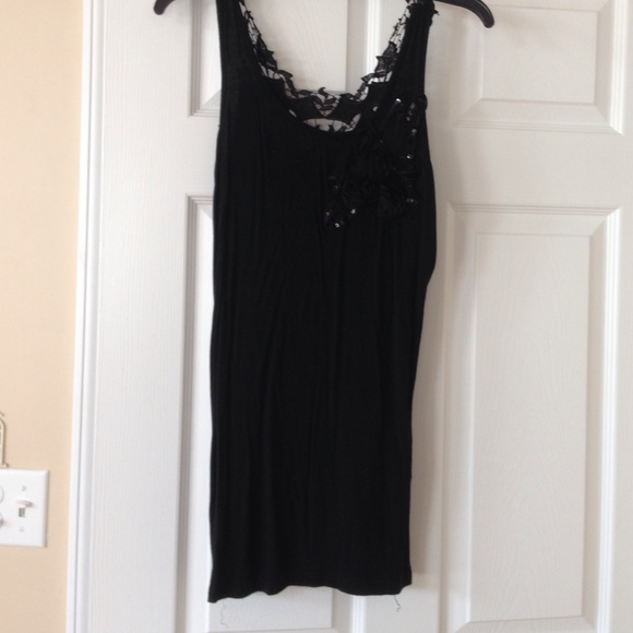 Tag says xl, I would say fits like a med. or lar