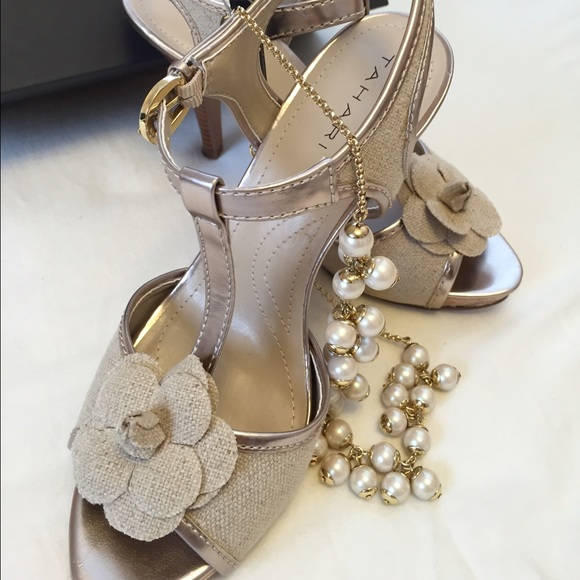 Tahari Stacey Heels - Picture 2 of 4