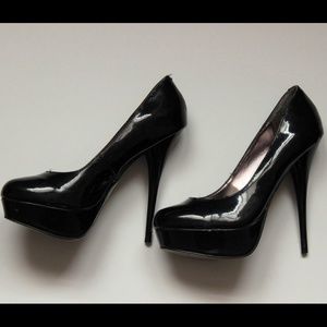 Steve Madden Shoes - Steve Madden Black Platform Heels Steve Madden Shoes - Steve Madden Black Platform Heels