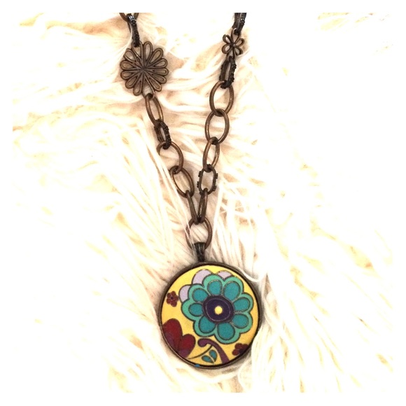 Lucky Brand Flower Pendant