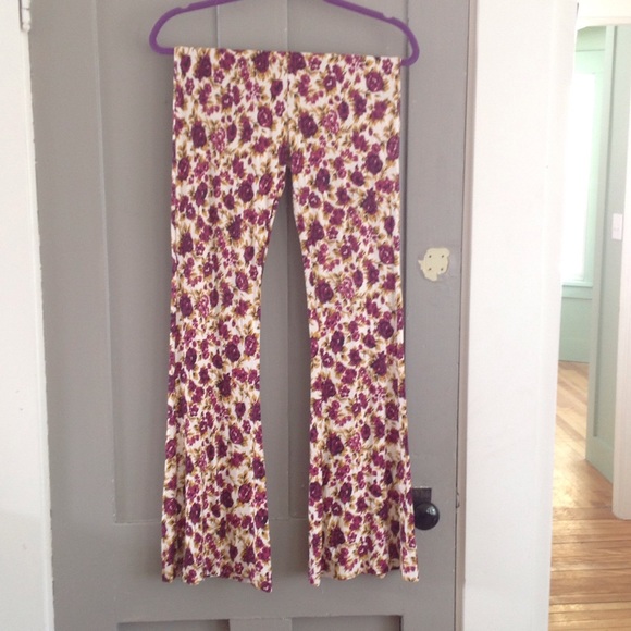 Novella ROYALE Janis Bells in Wine Rose sz M