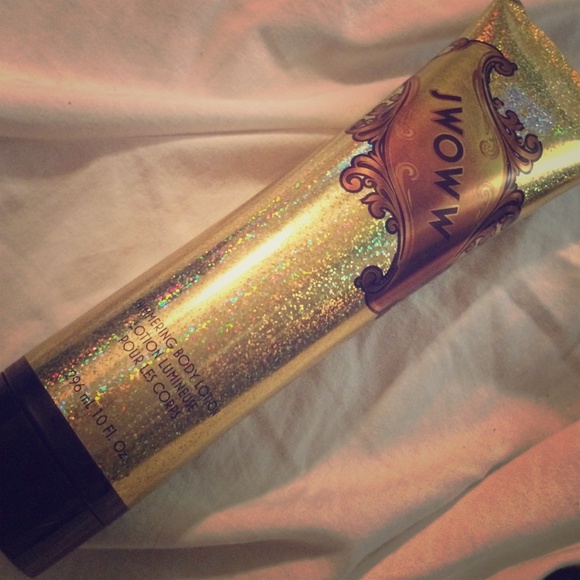 JWOWW after tan shimmer lotion ⭐️