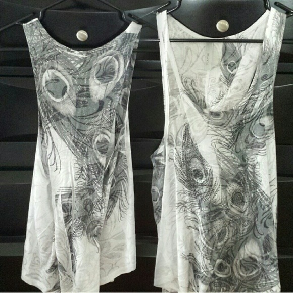 Peacock top