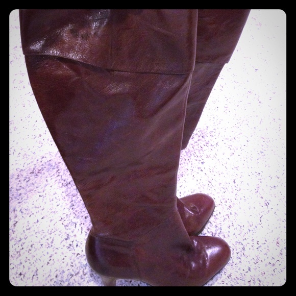 Gorgeous Tall Brown Enzo Angiolini Leather Boots