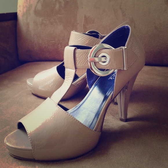 Candies peep toe heels