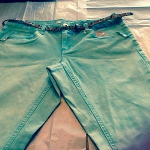NWT Teal Or Mint Green Distressed Skinny Jeans.