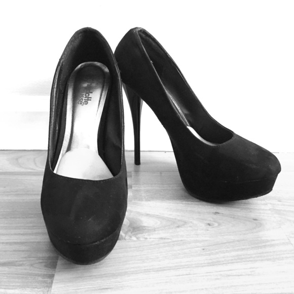 Black Stilettos size 8