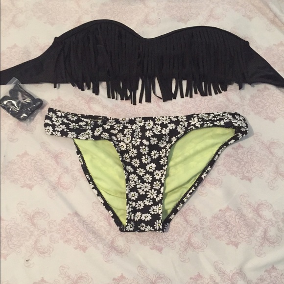 FOREVER 21 SWIMSUIT