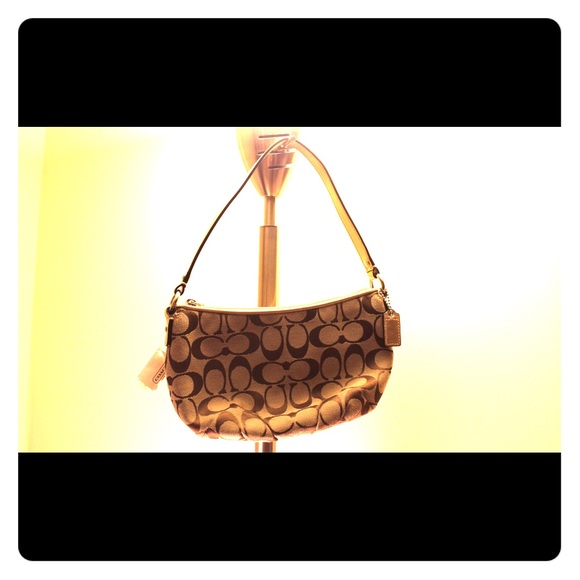 Small COACH shoulder bag