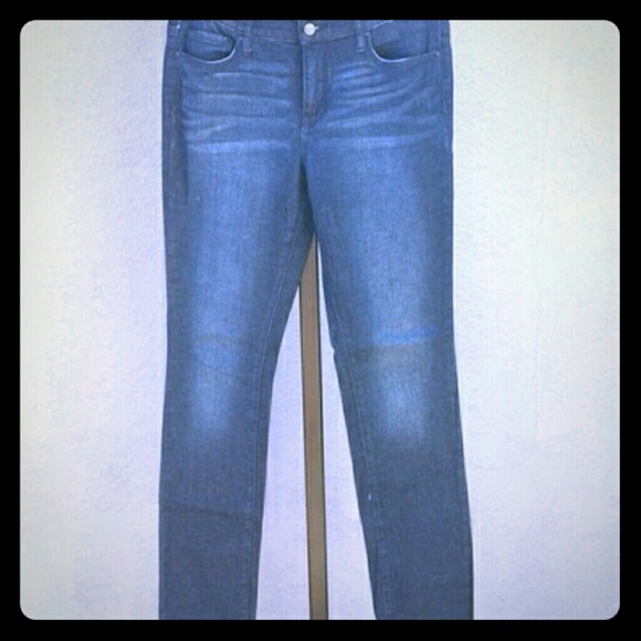 DKNY JEANS SIZE 6