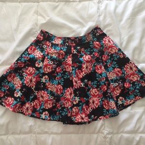 XS floral skirt from Tilly's