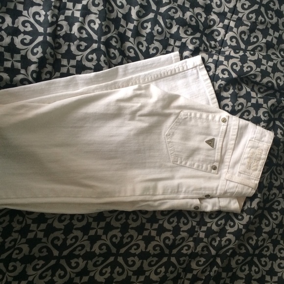 Guess Denim - Skinny leg white Guess jeans