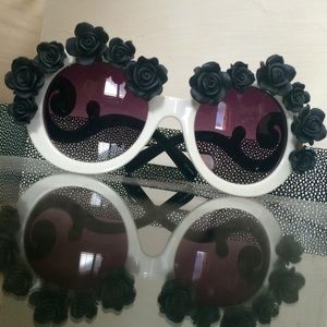 Black & White Rad + Refined Sunglasses