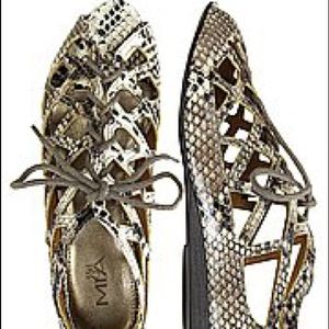 MIA VERANDA SNAKESKIN SANDALS