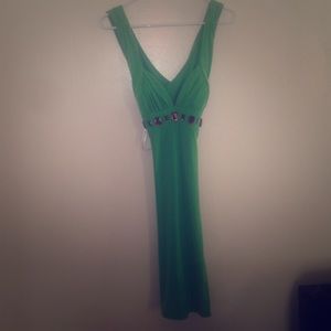 Morgan & Co. Green spring/summer dress cross back