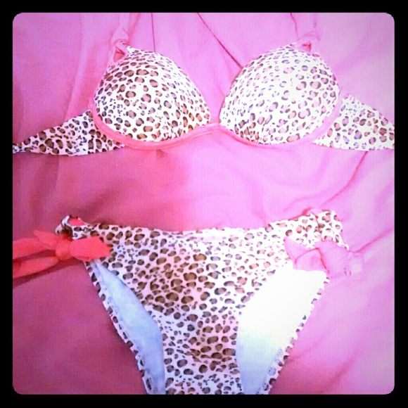 Cheetah Print Bikini Set❤ - Picture 1 of 3