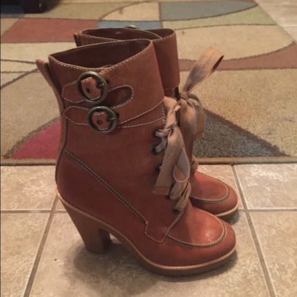 Marc by Marc Jacobs boots - Picture 2 of 4