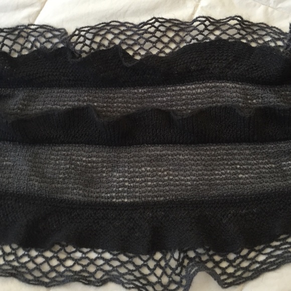 Scarf - Picture 4 of 4