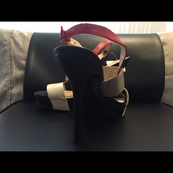 Heels - Picture 2 of 2