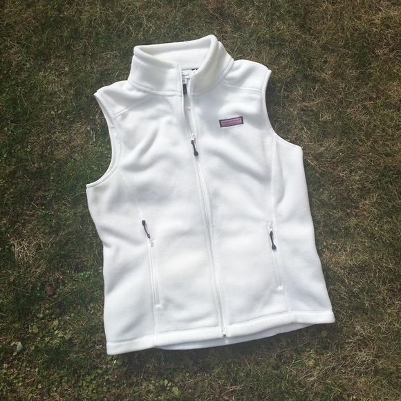 Vineyard Vines Jackets & Coats - 🚫SOLD Vineyard Vines Westerly Vest Fleece White Vineyard Vines Jackets & Coats - 🚫SOLD Vineyard Vines Westerly Vest Fleece White