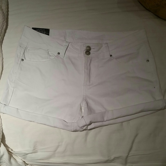 Delia*s white shorts